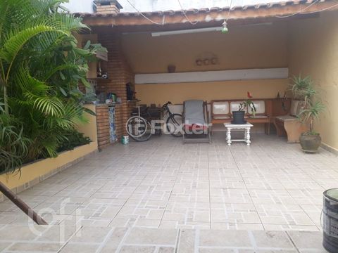 Image 7 - 738735