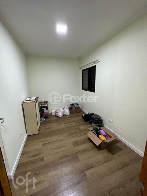 Image 8 - 738759
