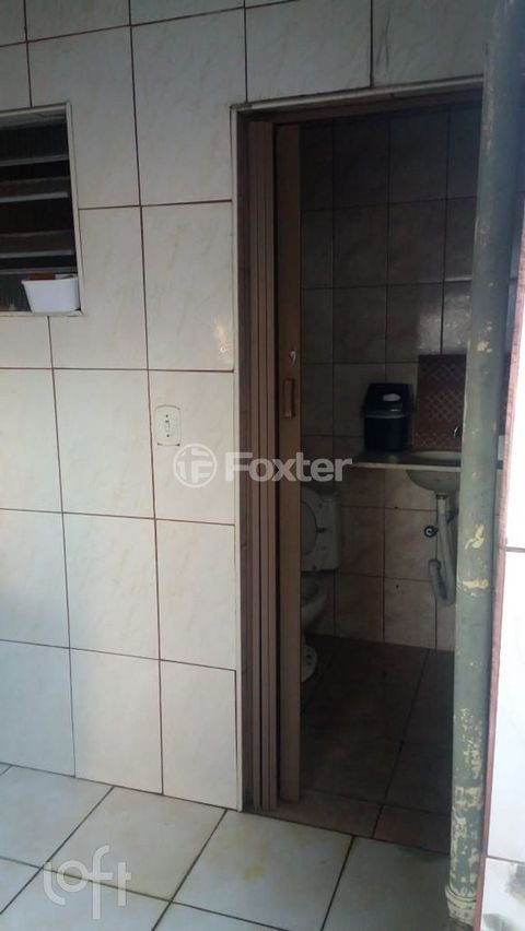 Image 4 - 738956