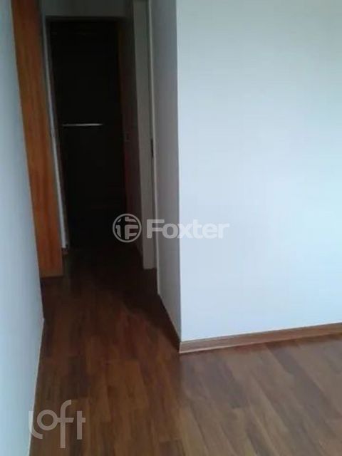 Image 10 - 739842