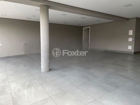 Image 5 - 740522