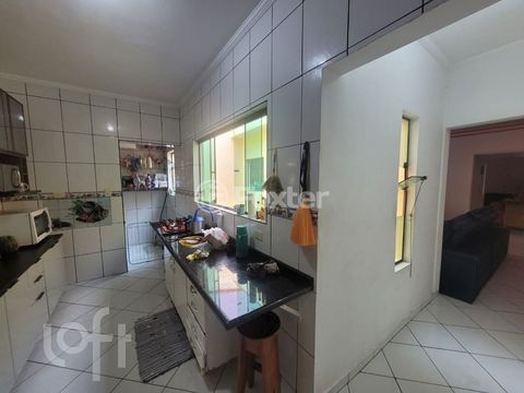 Image 7 - 740931