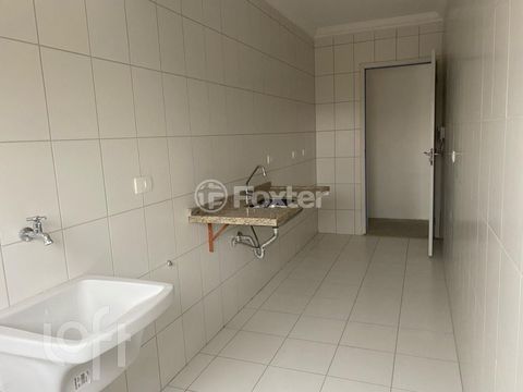 Image 7 - 741556