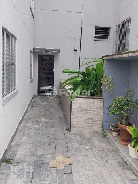 Image 6 - 741873
