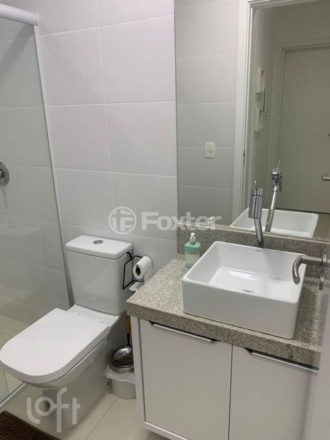 Image 9 - 742378