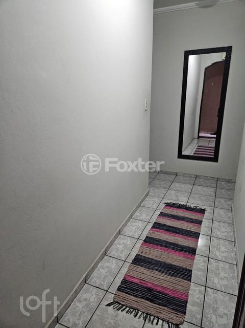 Image 6 - 743298