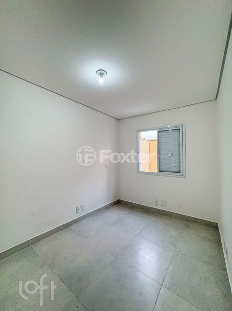 Image 9 - 743305