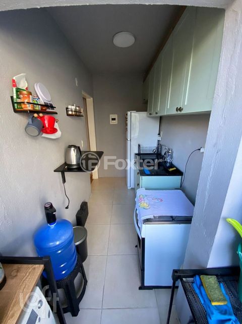 Image 10 - 744131