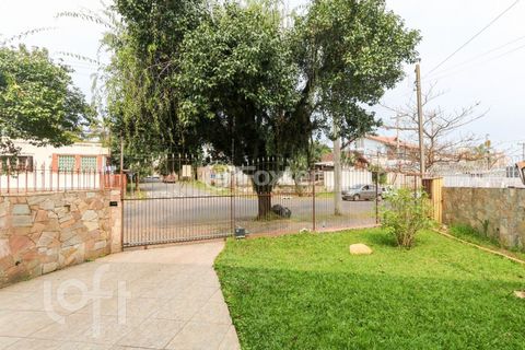Image 1 - 744149