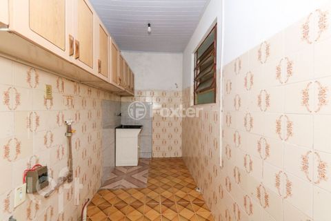 Image 8 - 744149