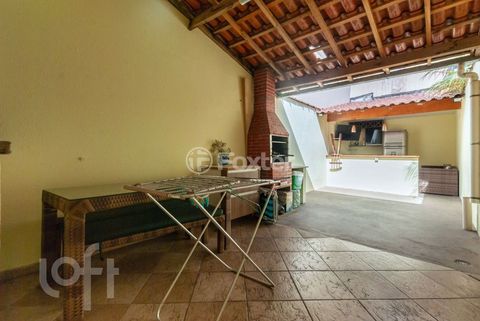 Image 9 - 744441