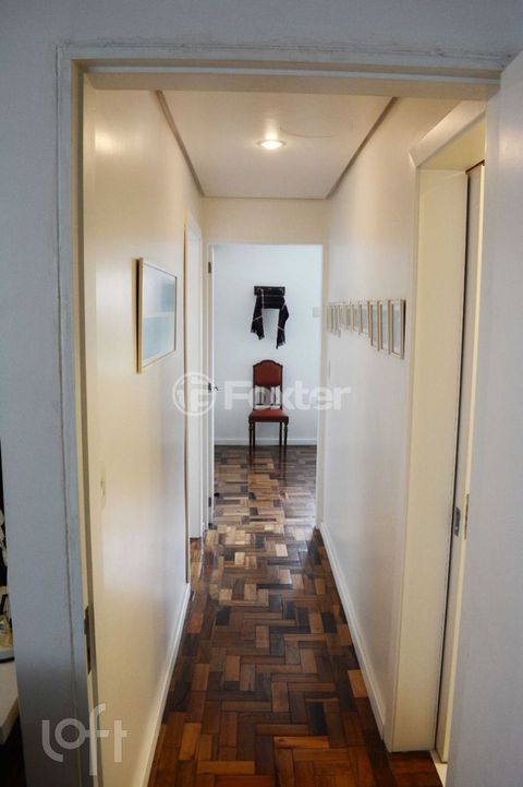 Image 6 - 744568