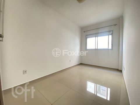 Image 8 - 744740