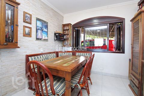 Image 11 - 745403