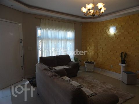 Image 4 - 745429