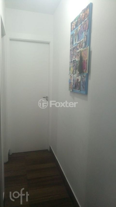 Image 3 - 745662