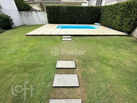 Image 7 - 746542