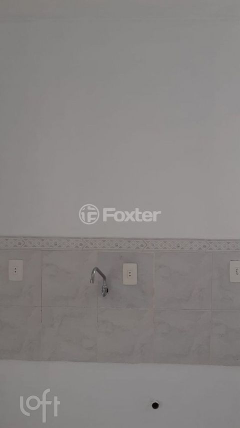Image 5 - 746942