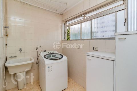 Image 9 - 747279