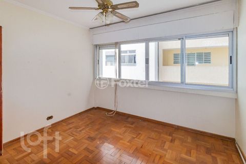 Image 7 - 747289