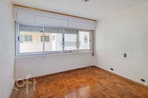 Image 3 - 747289