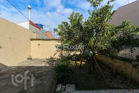 Image 16 - 747383