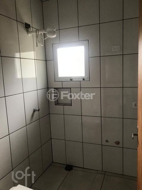 Image 6 - 747689