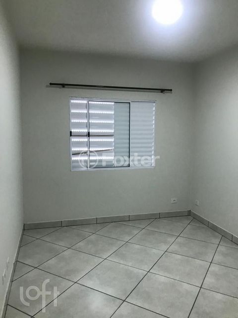 Image 2 - 747689