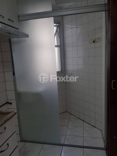 Image 4 - 747775