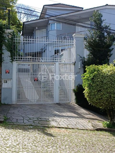 Image 6 - 748606