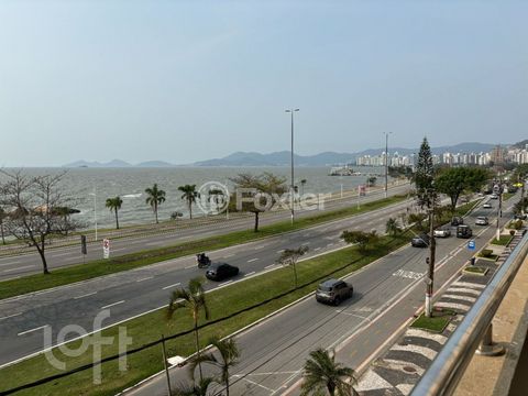 Image 3 - 748673