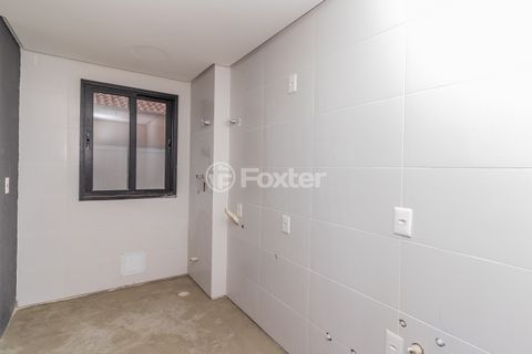 Image 7 - 748730
