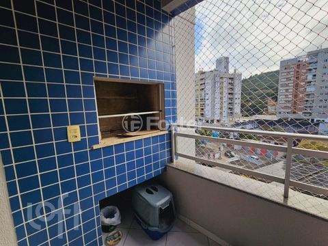 Image 9 - 749152