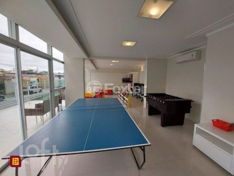 Image 4 - 749220