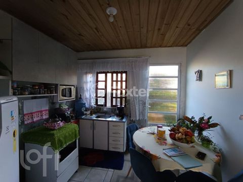 Image 9 - 749257