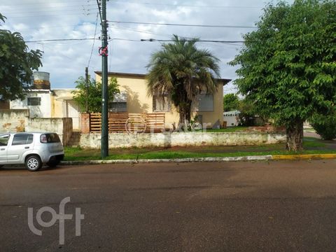 Image 0 - 749347
