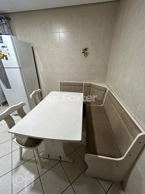 Image 9 - 749469