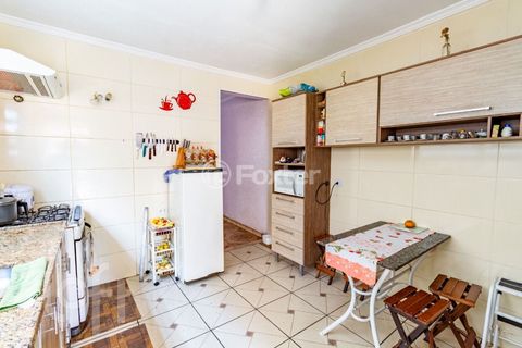 Image 8 - 749507