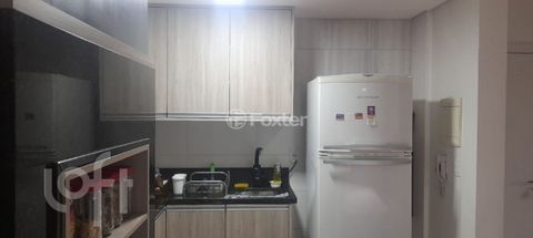 Image 9 - 749635
