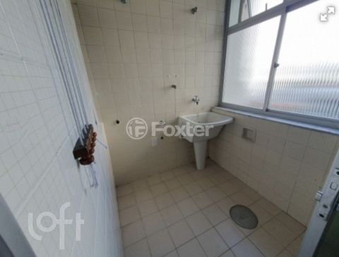 Image 4 - 749724