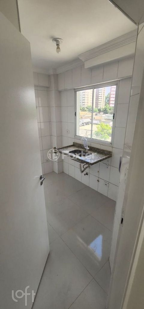 Image 5 - 750052