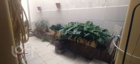 Image 8 - 750944
