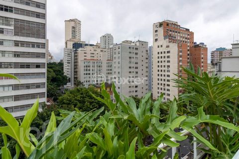 Image 5 - 752313