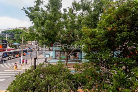 Image 2 - 752672