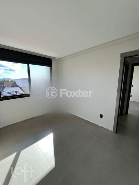 Image 3 - 753825