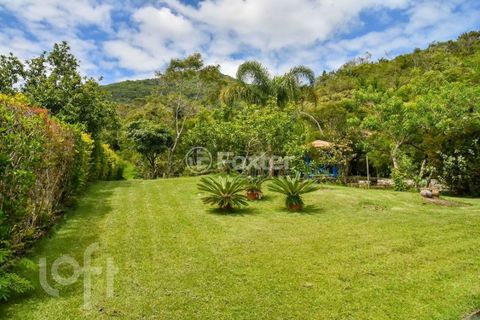 Image 1 - 755251