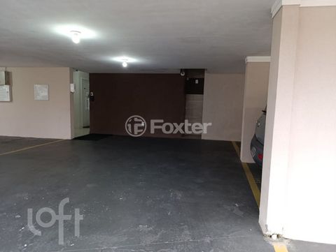 Image 4 - 755496