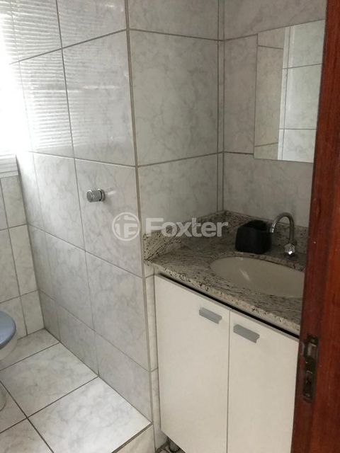 Image 9 - 755989