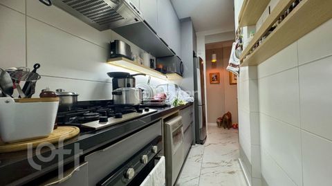Image 8 - 757661