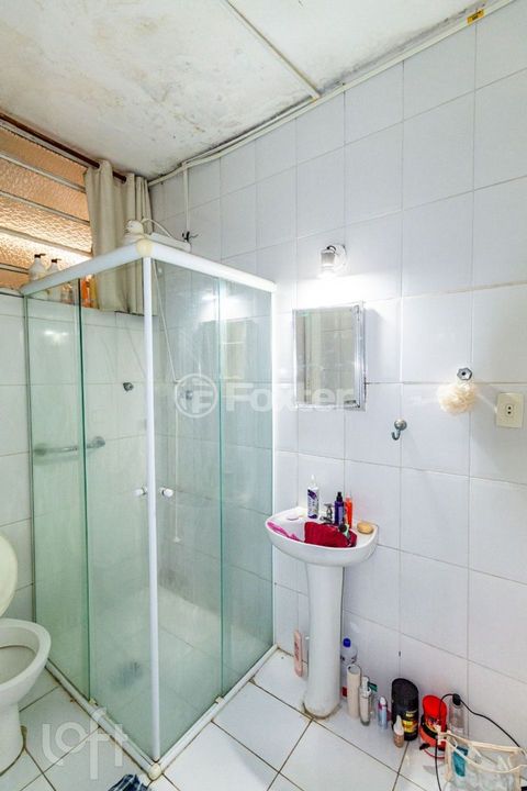 Image 8 - 758007